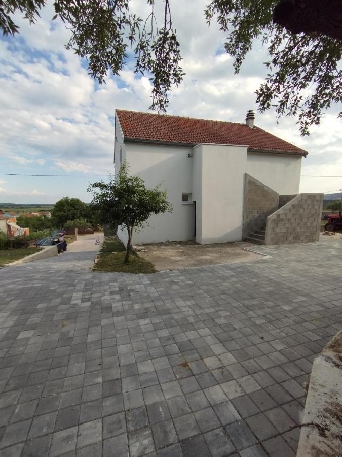 Appartement Misljen Apartmants