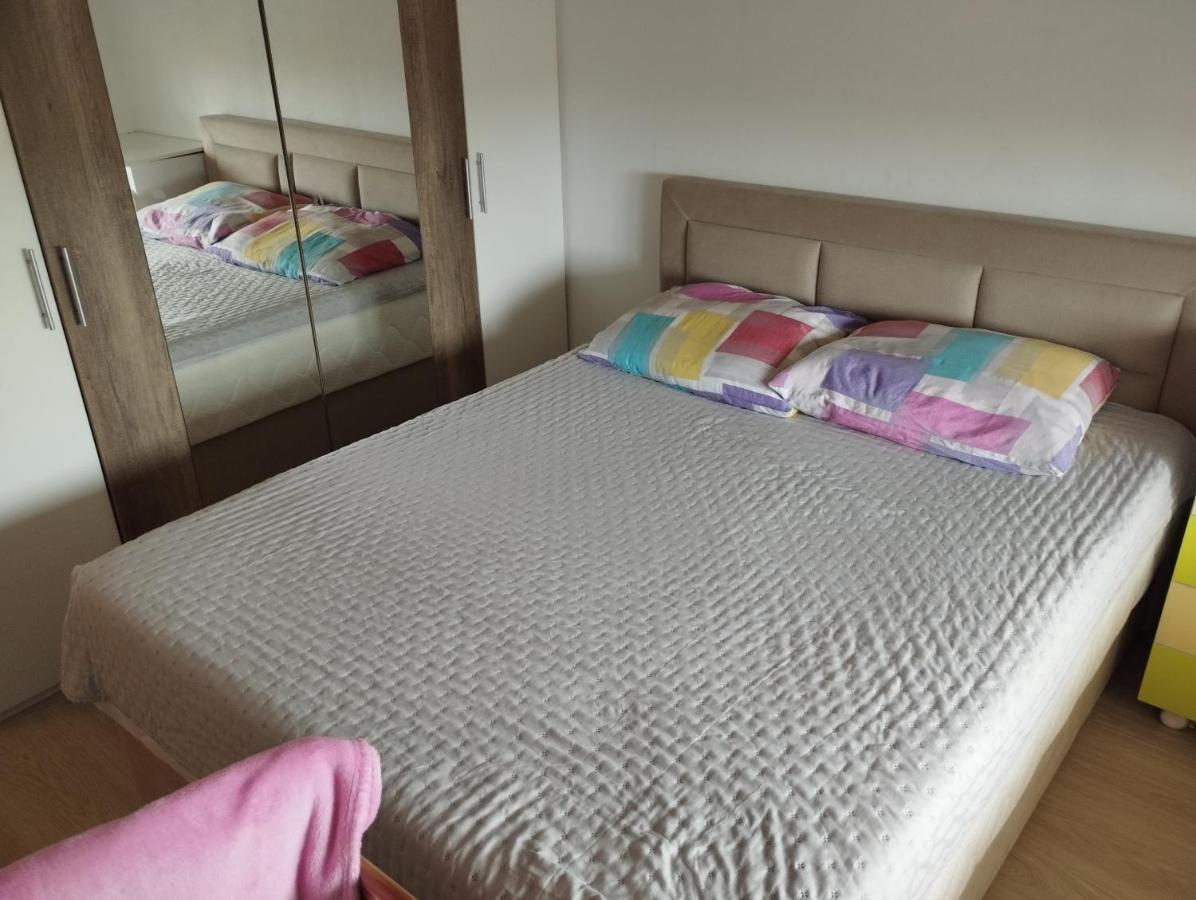 Appartement Misljen Apartmants *